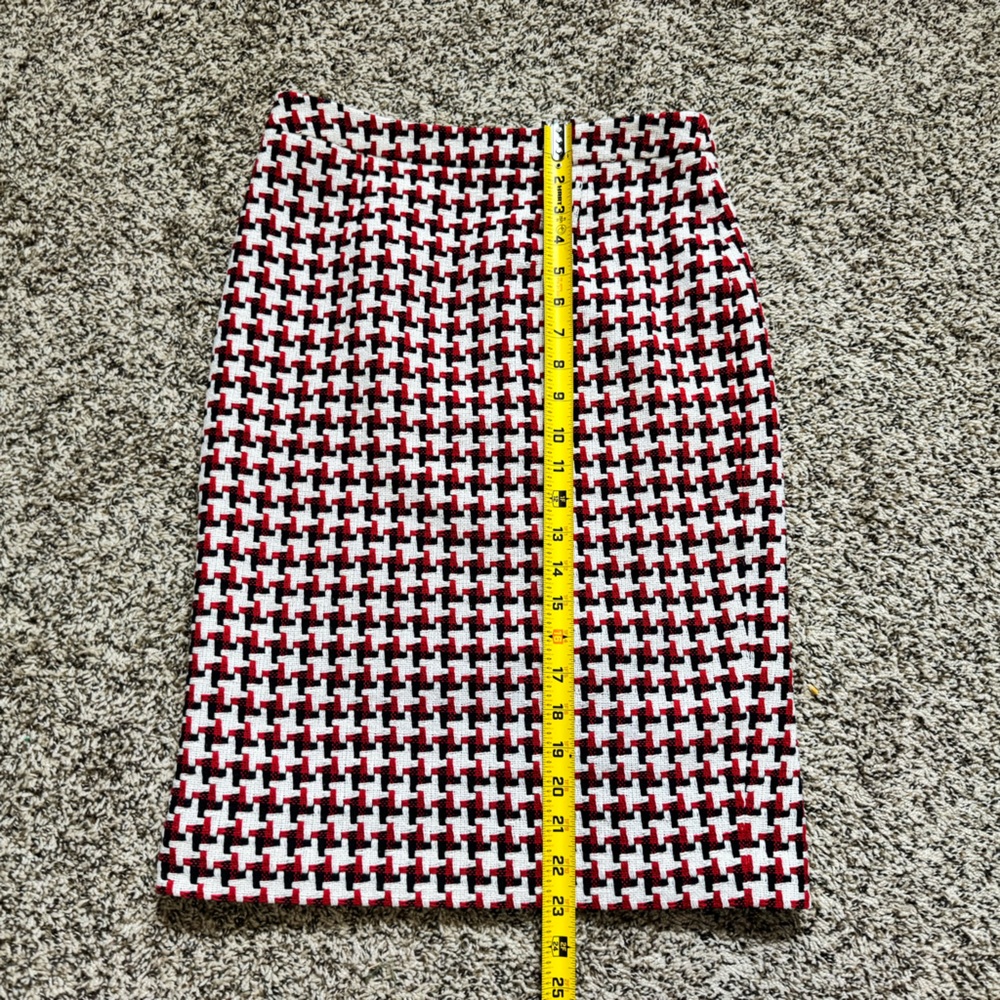 Boden Clara Textured Tweed Wool Blend Houndstooth Pencil Skirt - Picture 10 of 13